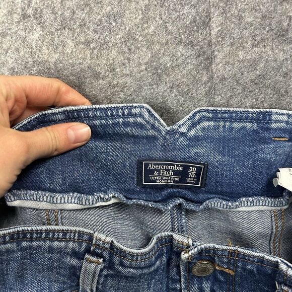 Abercrombie & Fitch Jeans Womens 30/10 Blue Denim Ultra High Rise Mom Jean Pants - Picture 10 of 12